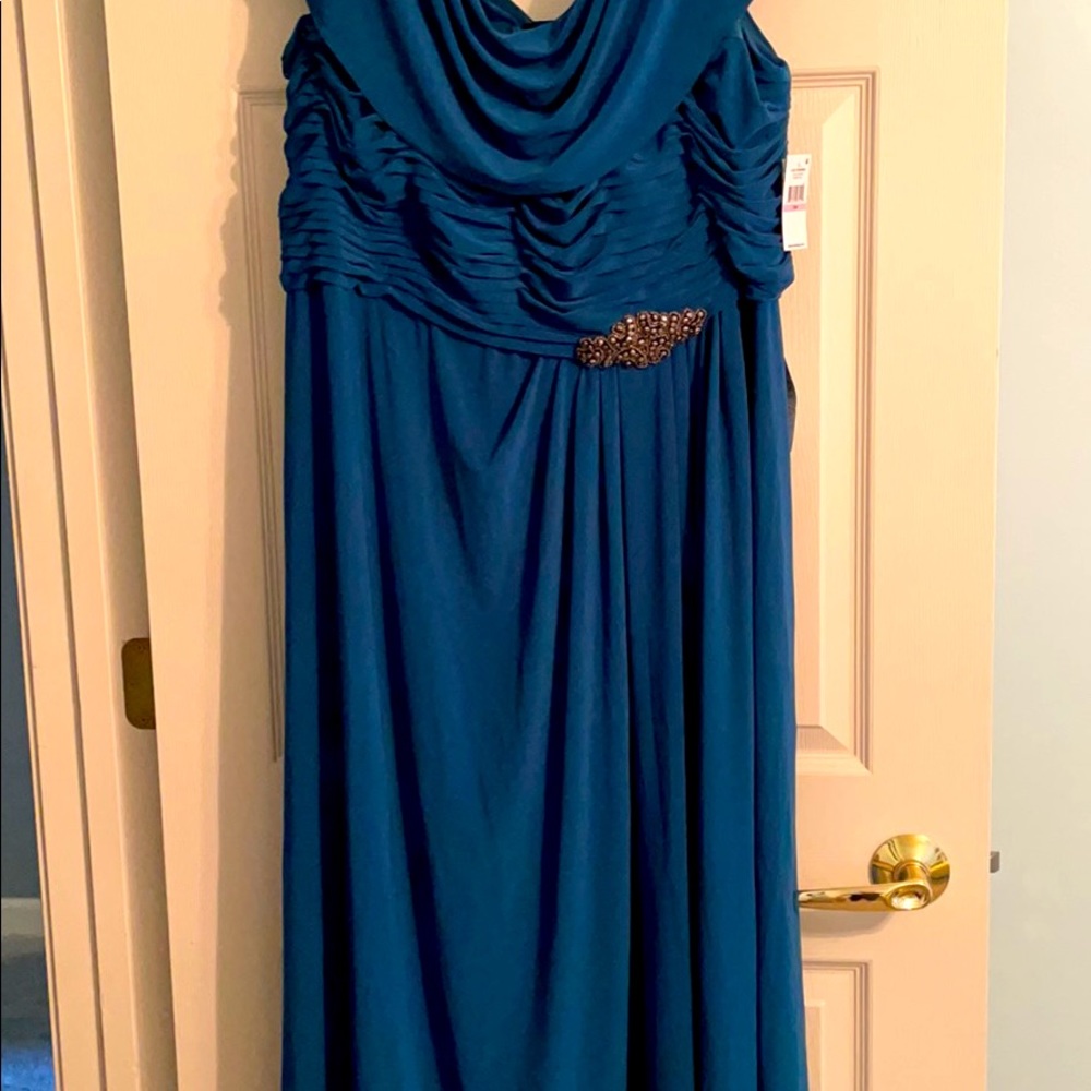 Alex Evenings Plus Size Formal/Bridesmaids Dress